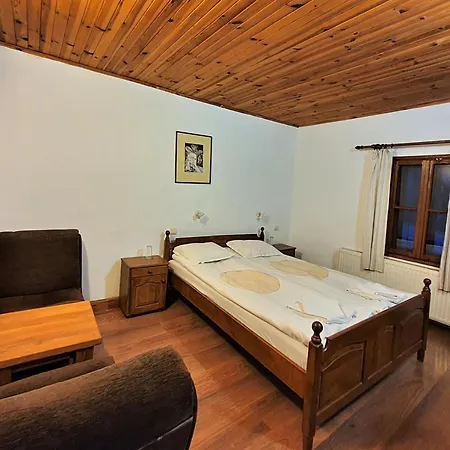 Yakovtsi Inn Szálloda