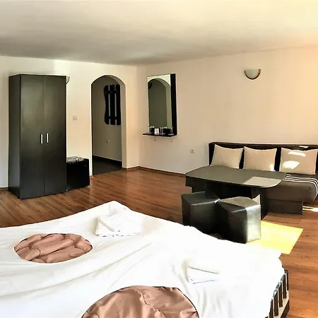 Yakovtsi Inn 호텔 Yakovtsi