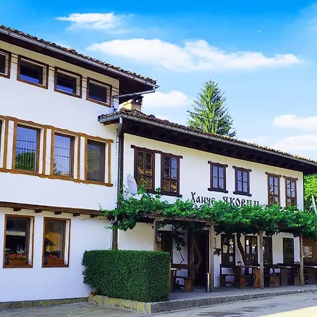 Yakovtsi Inn 호텔 *