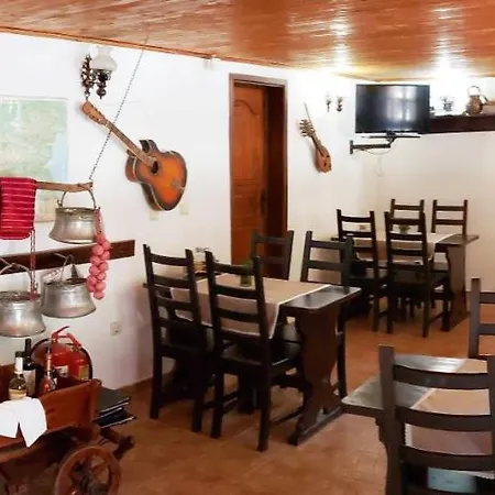Yakovtsi Inn Jakovci