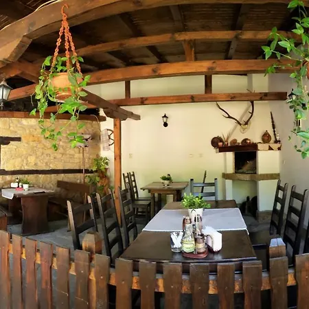 Yakovtsi Inn Szálloda