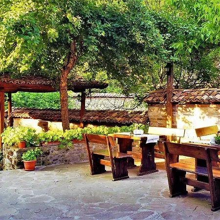 Yakovtsi Inn * Jakovci