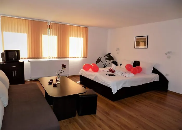 Отель Yakovtsi Inn Yakovtsi