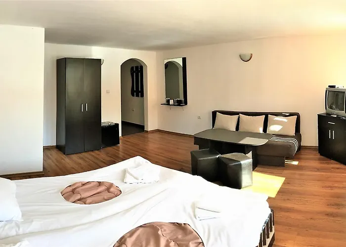 Yakovtsi Inn Отель Yakovtsi