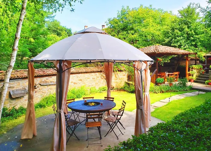 Отель Yakovtsi Inn *