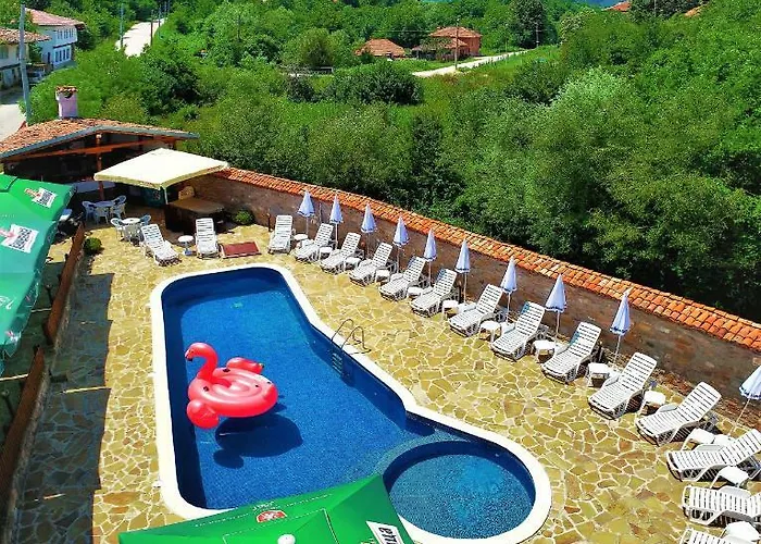 Отель Yakovtsi Inn